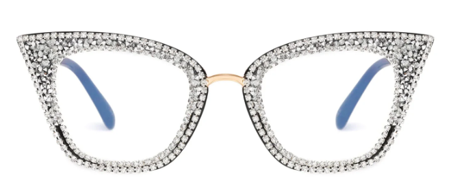 Flatter Your Features: The Best Sunglasses for Diamond Face Shapes